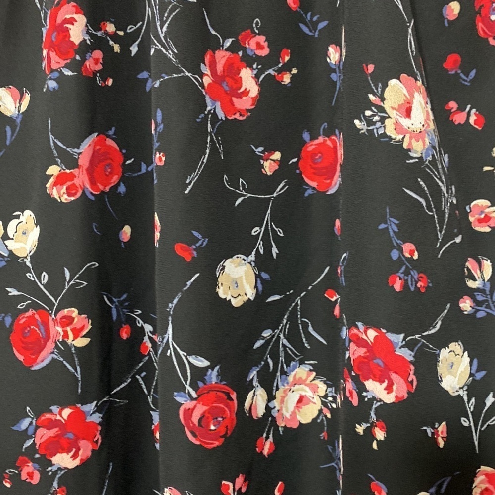 Gibson Black Rose Floral Halter Neck Swing Blouse Size Medium - Picture 3 of 8